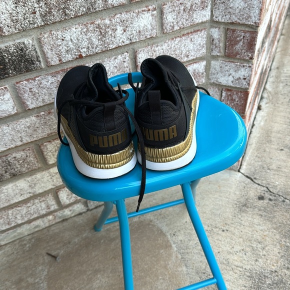 Puma Black pull on Tennis shoes sz 8 US 368066-03 - Picture 3 of 7